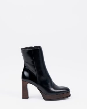 Black classic platform ankle boot